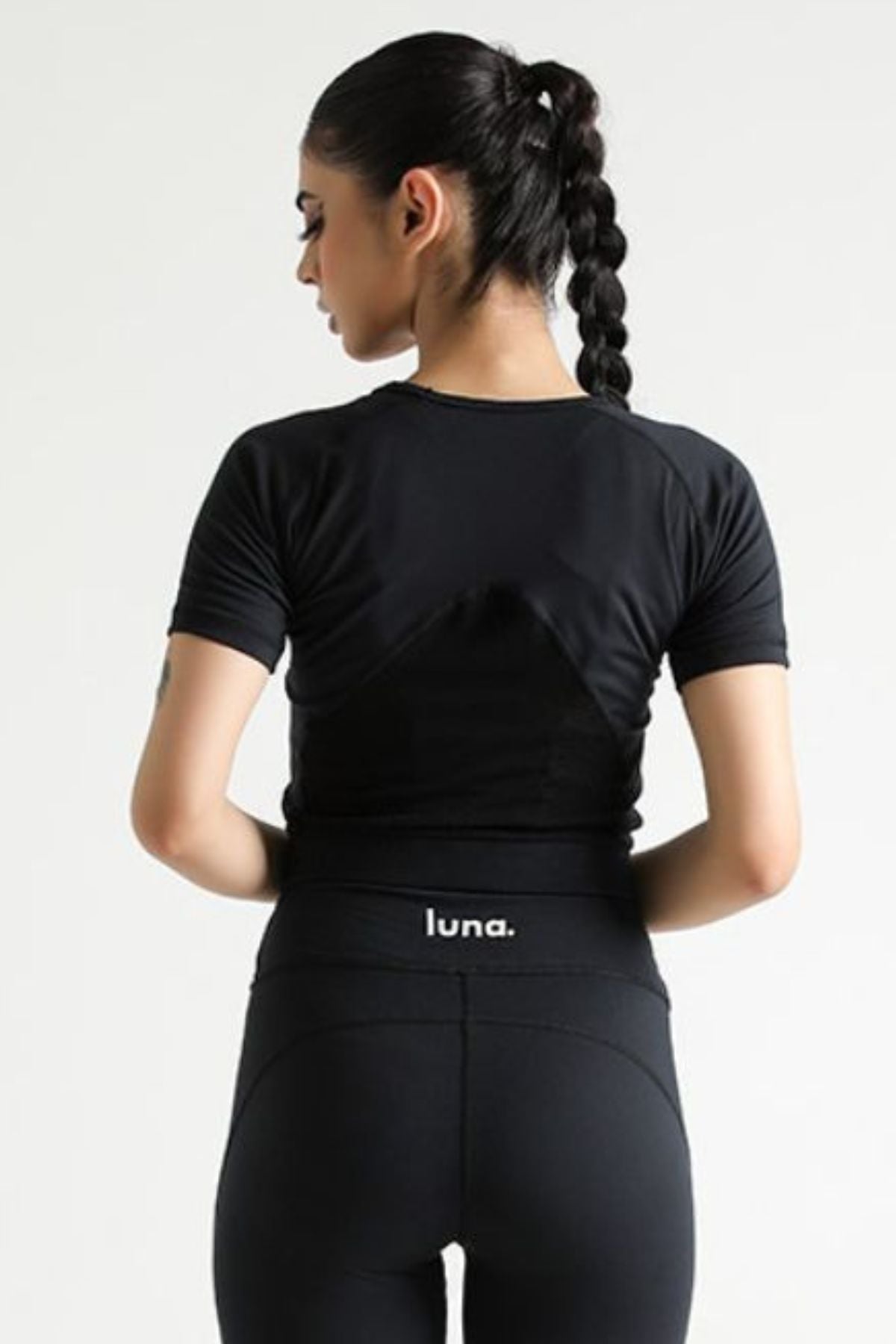 LUNA MESH CROP TOP - MIDNIGHT BLACK - Luna Active Fit