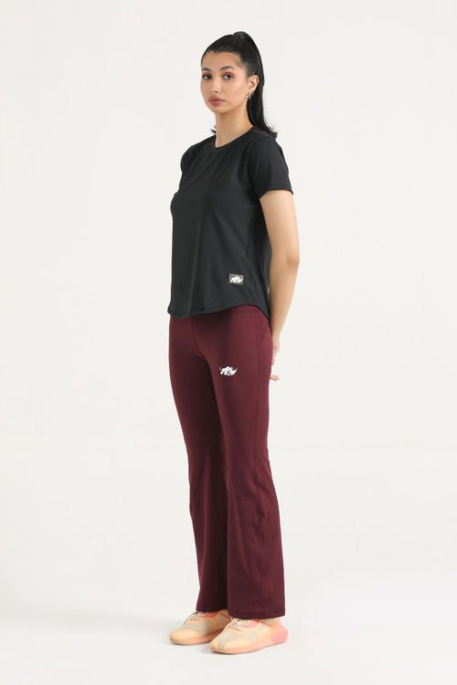 PULSE MID LENGTH TEE - BLACK - Luna Active Fit