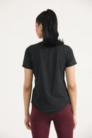 PULSE MID LENGTH TEE - BLACK - Luna Active Fit