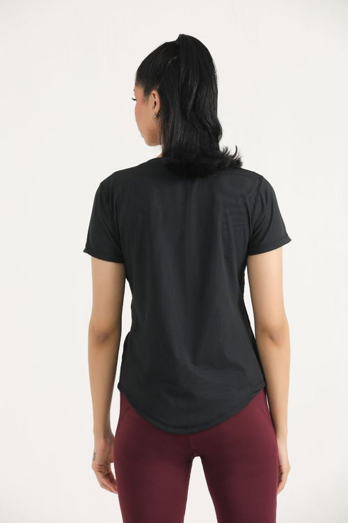 PULSE MID LENGTH TEE - BLACK - Luna Active Fit