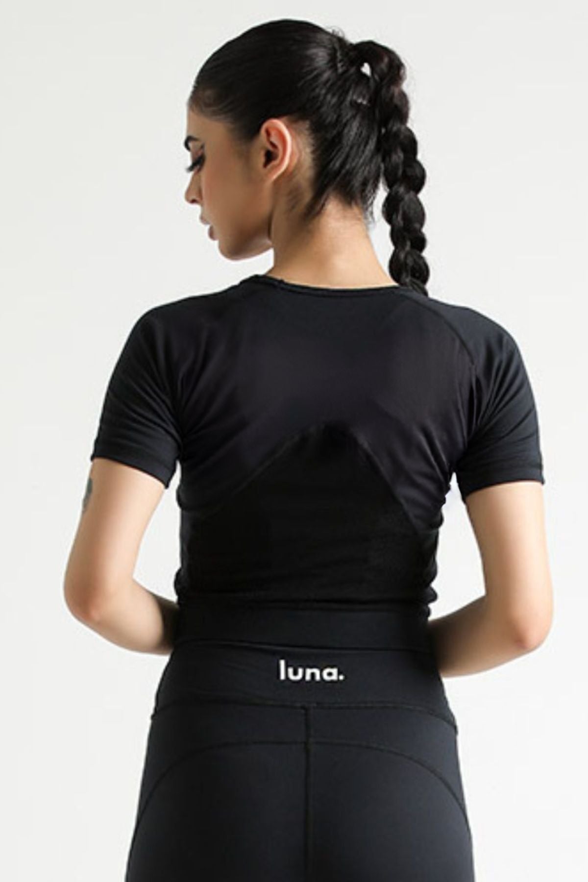 LUNA MESH CROP TOP - MIDNIGHT BLACK - Luna Active Fit