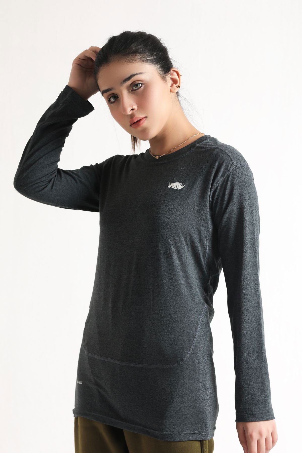 SIGNATURE LONG SLEEVED STRAIGHT CUT TEE- CHARCOAL