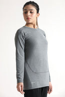 SIGNATURE LONG SLEEVED STRAIGHT CUT TEE - LIGHT GREY - Luna Active Fit