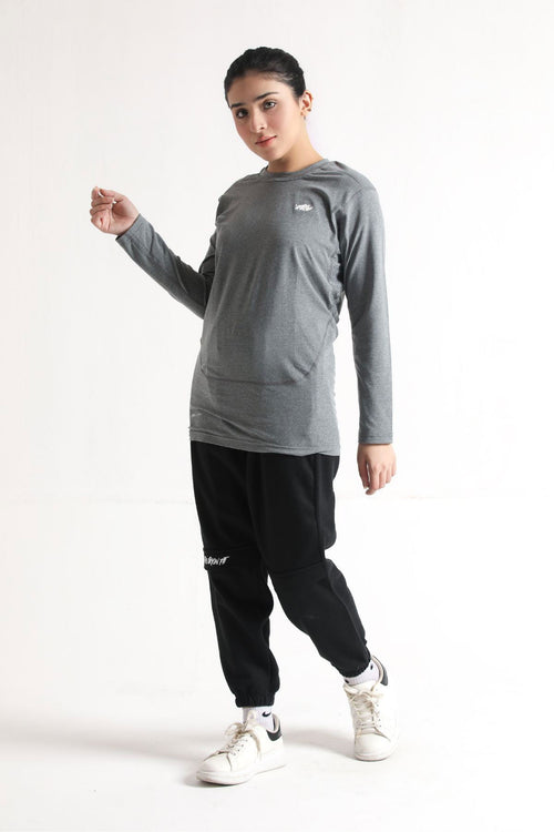 SIGNATURE LONG SLEEVED STRAIGHT CUT TEE - LIGHT GREY - Luna Active Fit